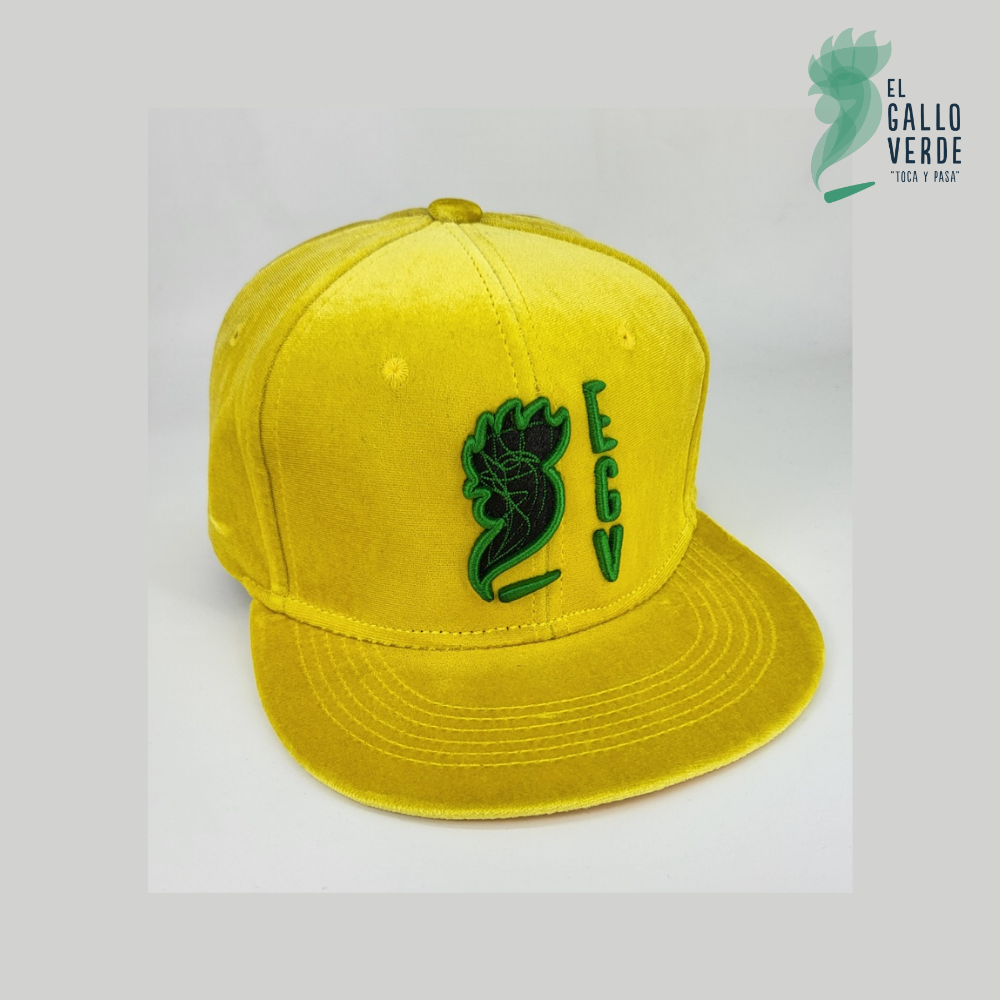 GORRA BORDADA DE TERCIOPELO EGV