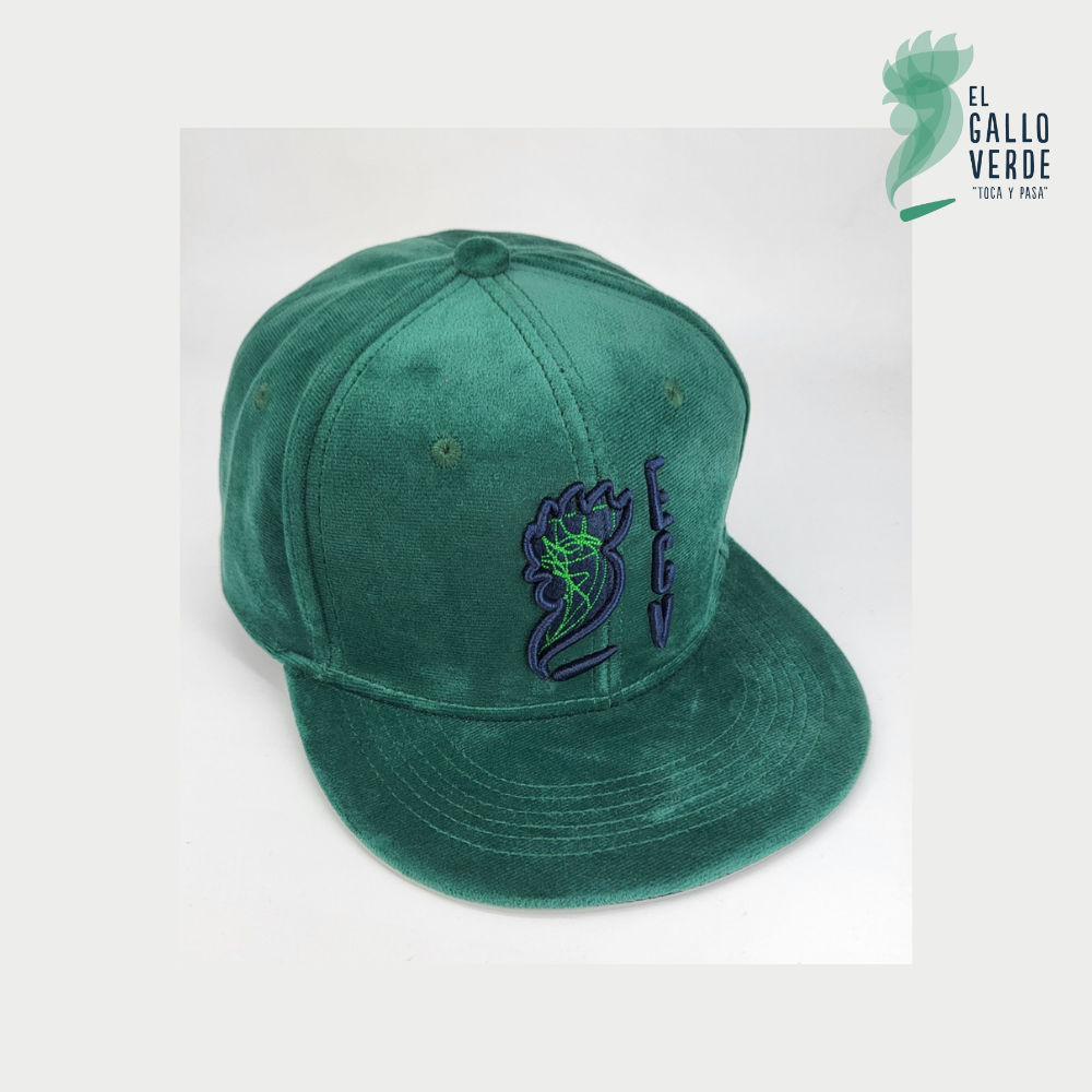 GORRA BORDADA DE TERCIOPELO EGV