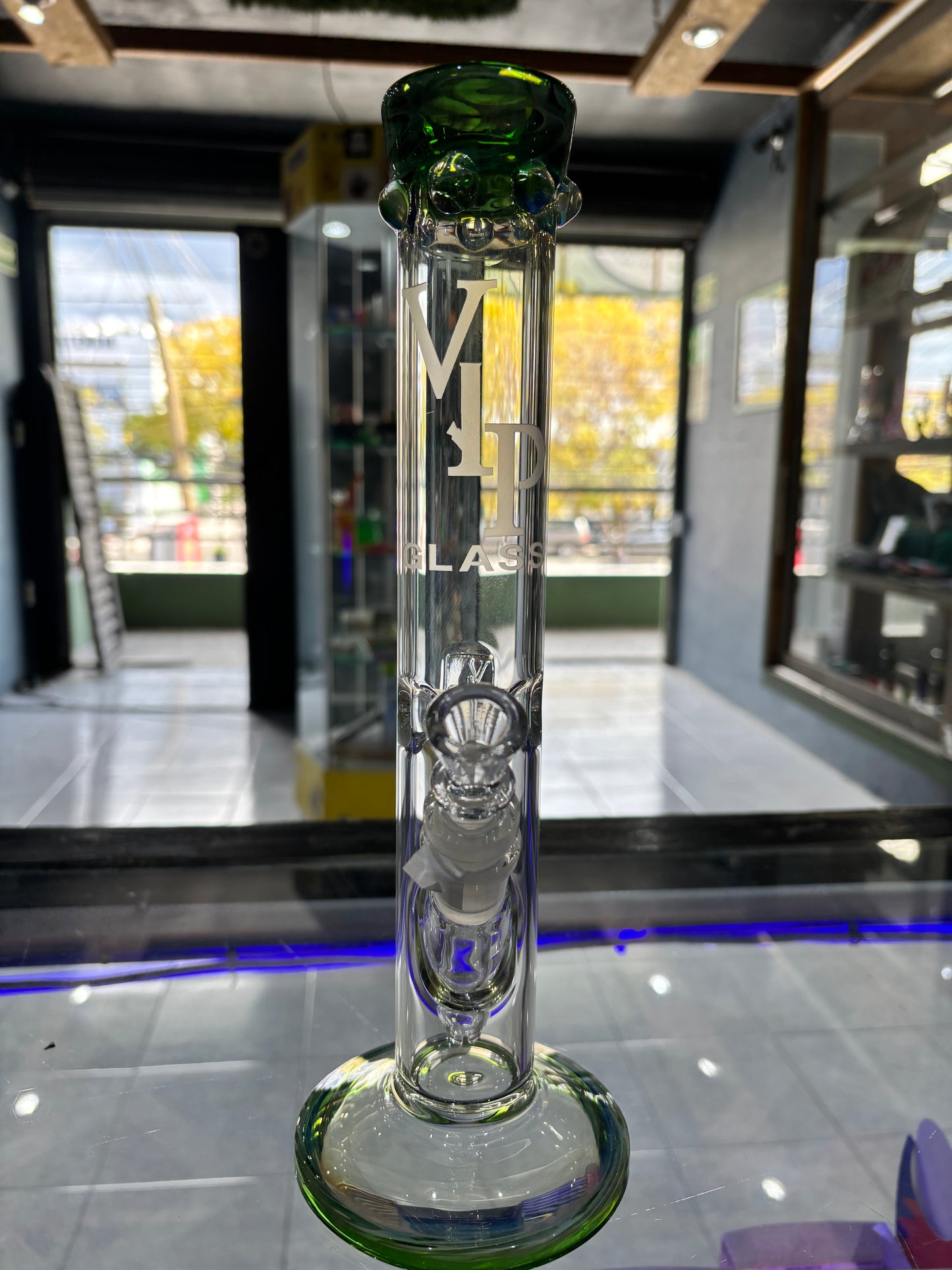 Bong Recto VIP Glass con boquilla y base color