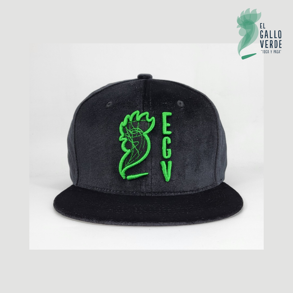 GORRA BORDADA DE TERCIOPELO EGV