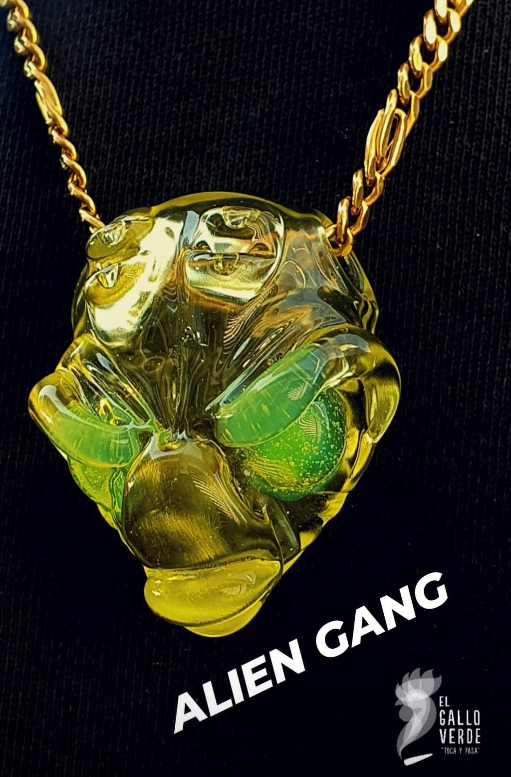 ALIEN HEAD PENDANT X PIECES OF ART CON CORREA
